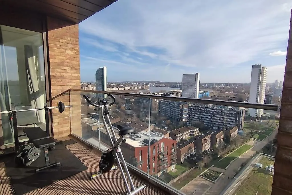 Riverview Amazing 2Bed 2Bath Apt Wparking Sleeps 6 Comfortably Daire Londra